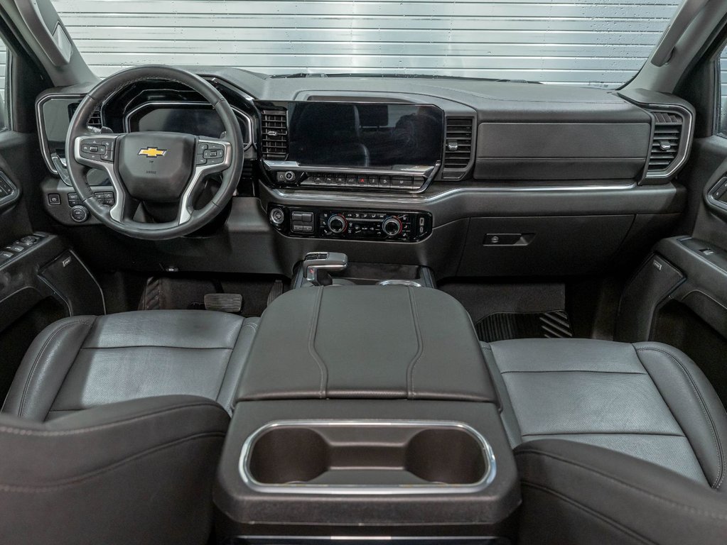 Chevrolet Silverado 1500  2023 à St-Jérôme, Québec - 12 - w1024h768px