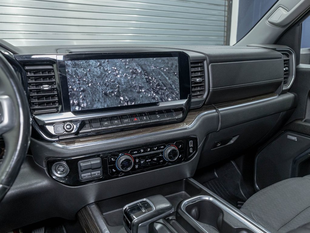2023 Chevrolet Silverado 1500 in St-Jérôme, Quebec - 20 - w1024h768px