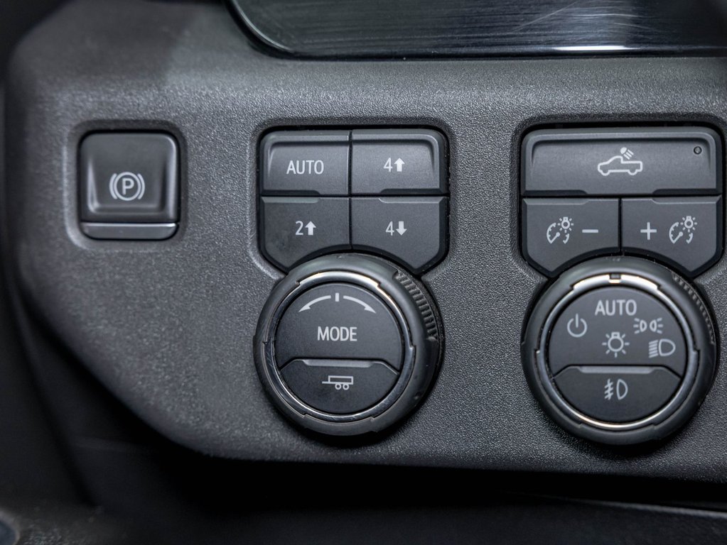 2023 Chevrolet Silverado 1500 in St-Jérôme, Quebec - 23 - w1024h768px