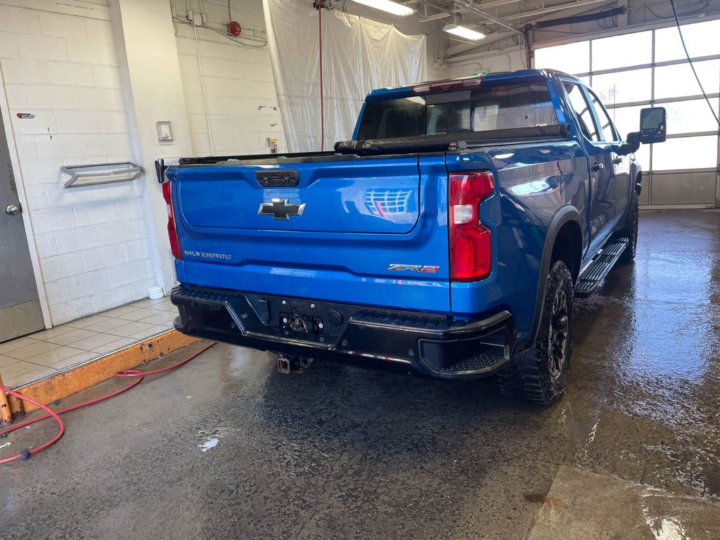 2023 Chevrolet Silverado 1500 in St-Jérôme, Quebec - 9 - w1024h768px