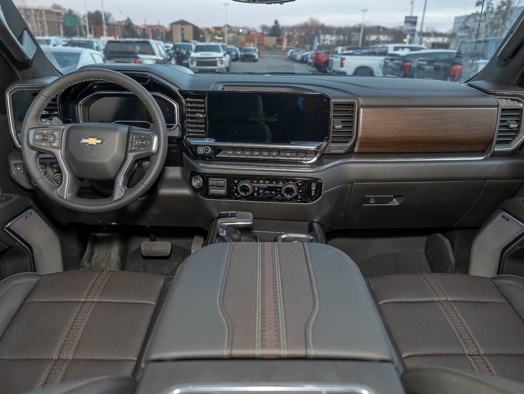 2024 Chevrolet Silverado 1500 in St-Jérôme, Quebec - 4 - w1024h768px