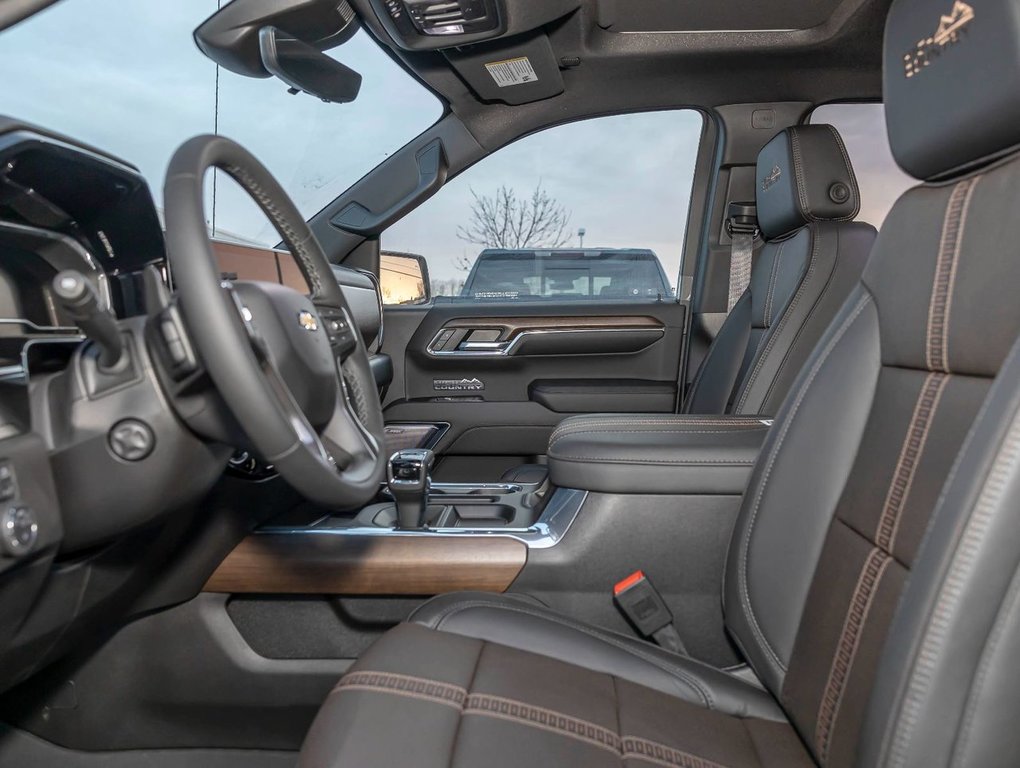 2024 Chevrolet Silverado 1500 in St-Jérôme, Quebec - 13 - w1024h768px