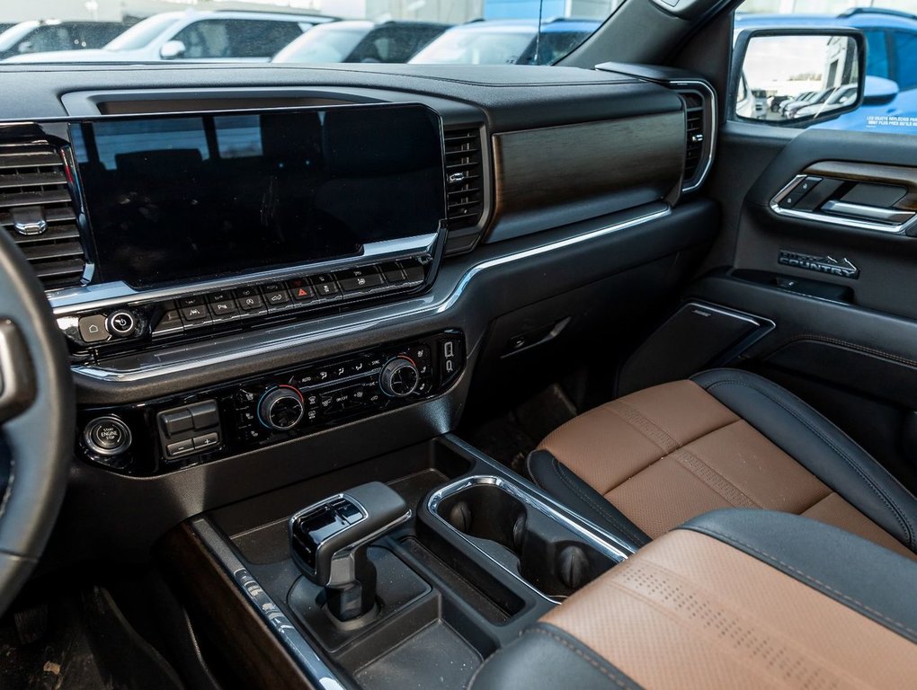 2024 Chevrolet Silverado 1500 in St-Jérôme, Quebec - 27 - w1024h768px