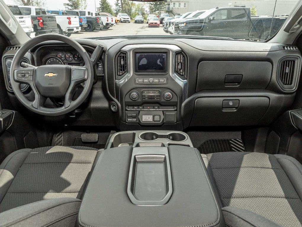 2024 Chevrolet Silverado 1500 in St-Jérôme, Quebec - 4 - w1024h768px