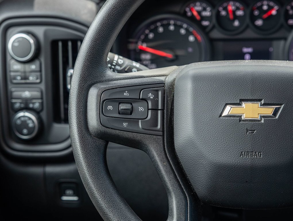 2024 Chevrolet Silverado 1500 in St-Jérôme, Quebec - 15 - w1024h768px