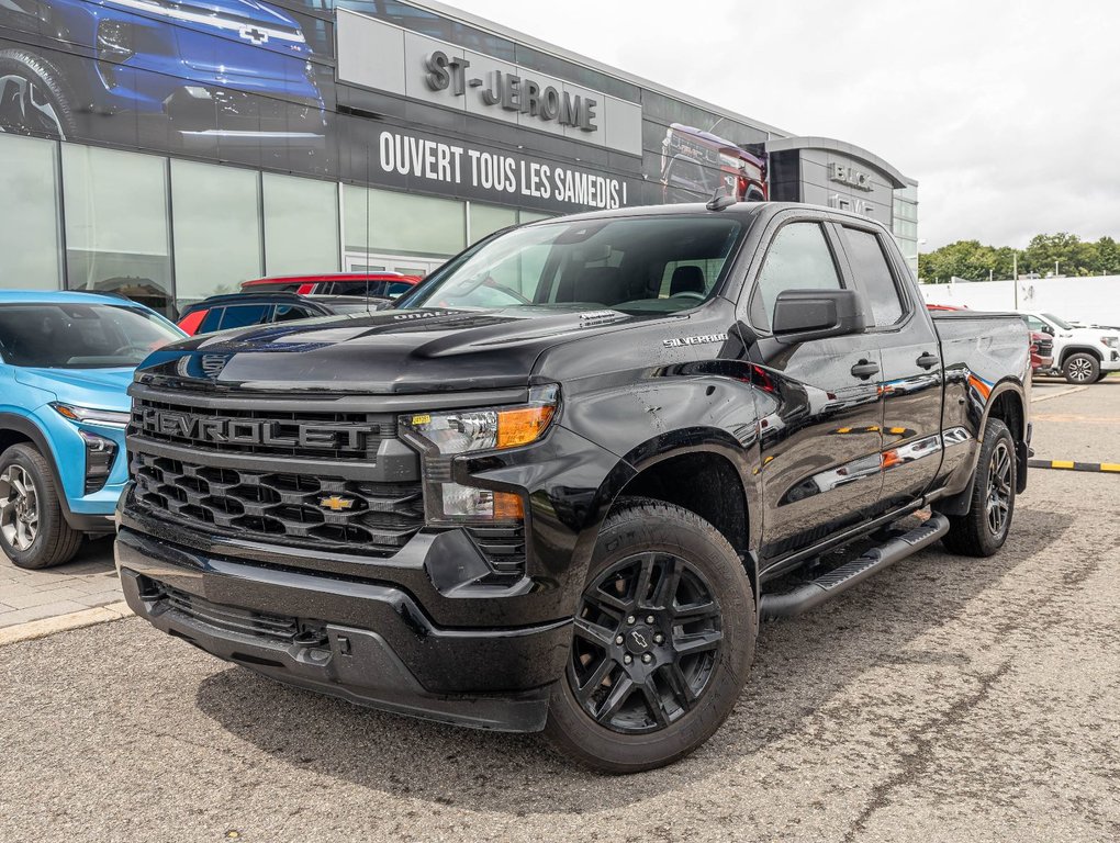 Chevrolet Silverado 1500  2024 à St-Jérôme, Québec - 1 - w1024h768px