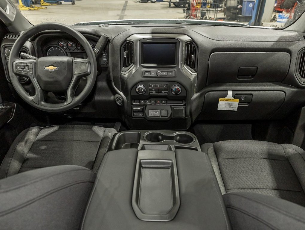 Chevrolet Silverado 1500  2024 à St-Jérôme, Québec - 4 - w1024h768px