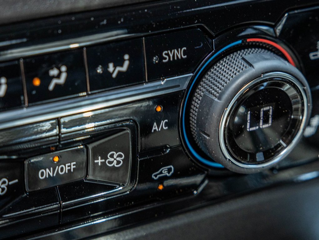 2024 Chevrolet Silverado 1500 in St-Jérôme, Quebec - 29 - w1024h768px