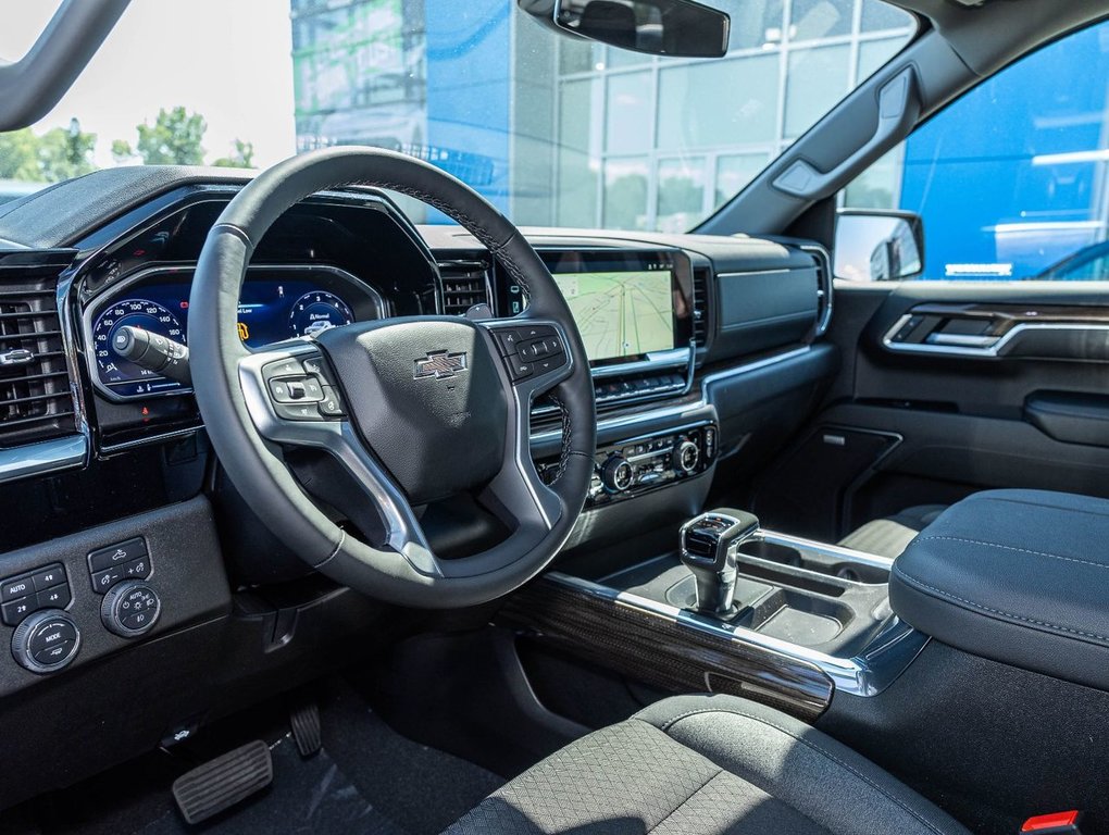 2024 Chevrolet Silverado 1500 in St-Jérôme, Quebec - 16 - w1024h768px