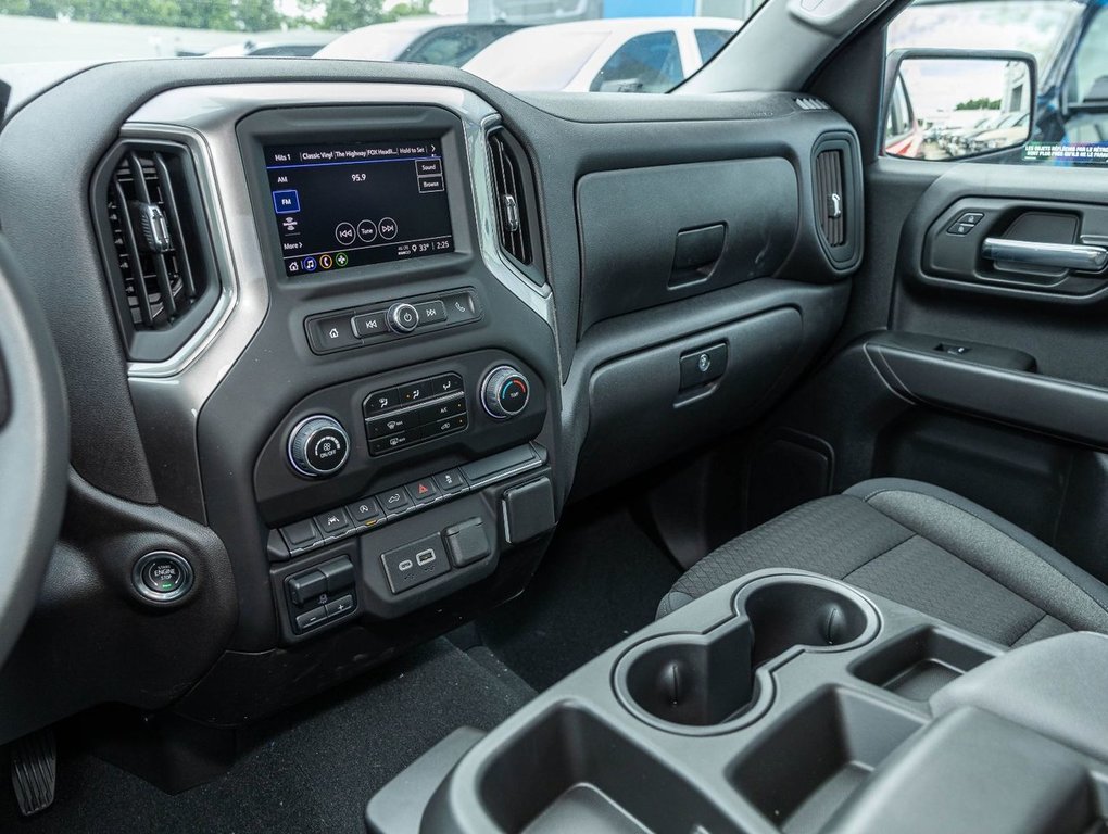 Chevrolet Silverado 1500  2024 à St-Jérôme, Québec - 20 - w1024h768px