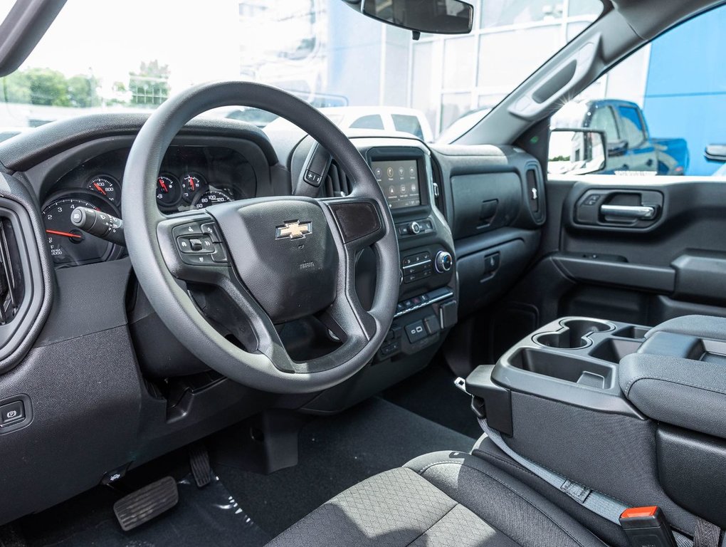 Chevrolet Silverado 1500  2024 à St-Jérôme, Québec - 13 - w1024h768px