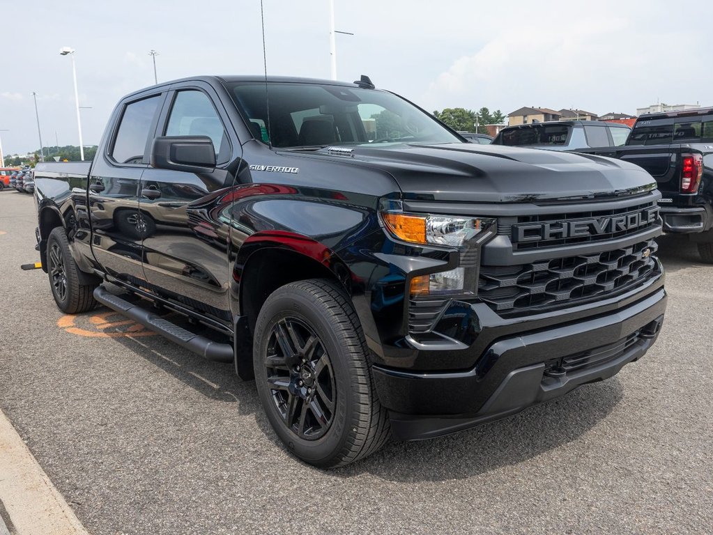 2024 Chevrolet Silverado 1500 in St-Jérôme, Quebec - 10 - w1024h768px