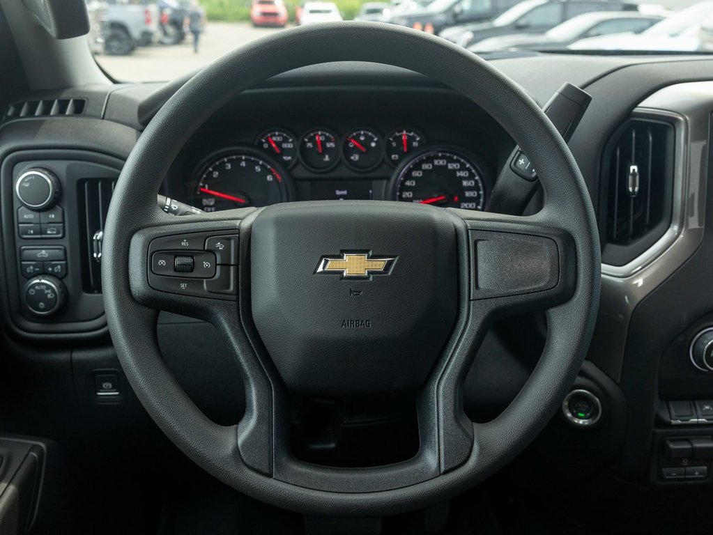 2024 Chevrolet Silverado 1500 in St-Jérôme, Quebec - 14 - w1024h768px