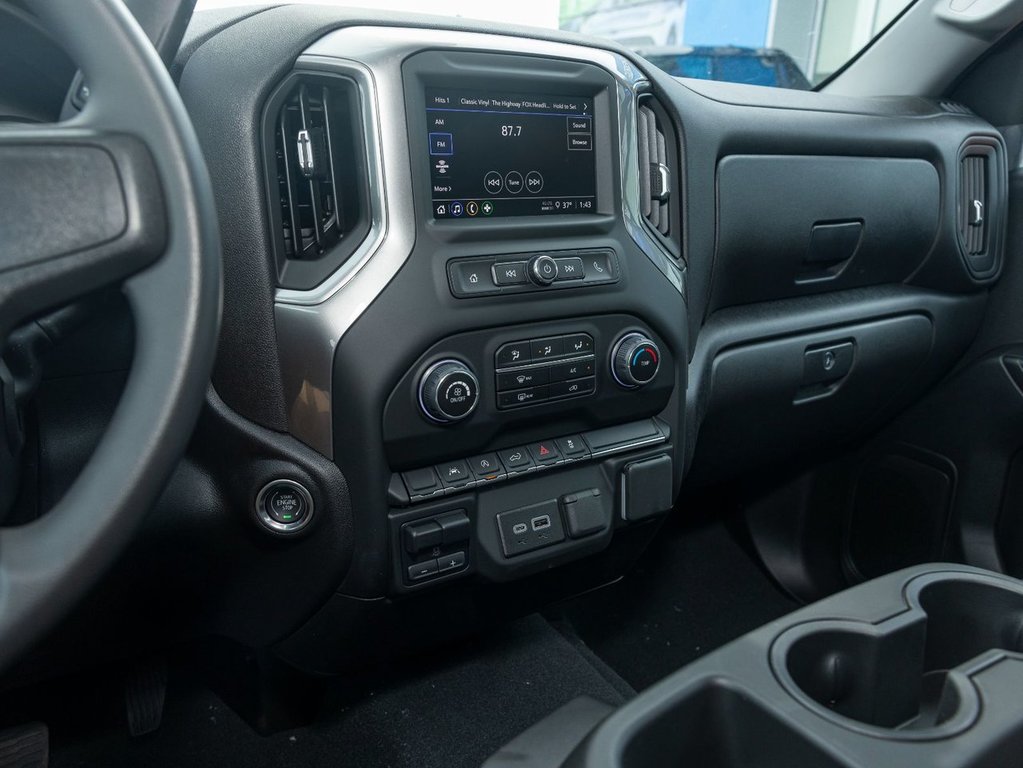 2024 Chevrolet Silverado 1500 in St-Jérôme, Quebec - 20 - w1024h768px