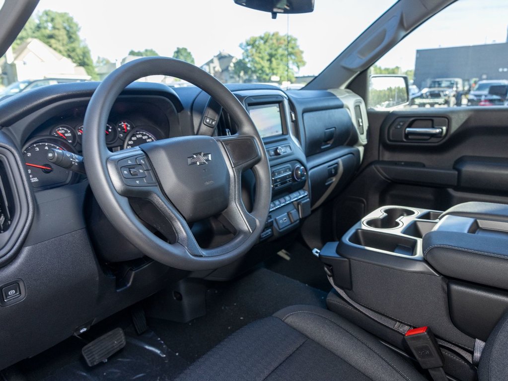 2024 Chevrolet Silverado 1500 in St-Jérôme, Quebec - 12 - w1024h768px