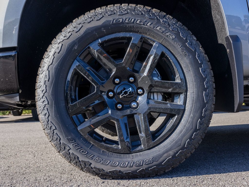 2024 Chevrolet Silverado 1500 in St-Jérôme, Quebec - 37 - w1024h768px