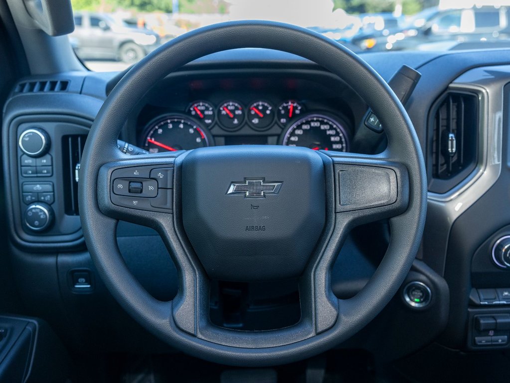 2024 Chevrolet Silverado 1500 in St-Jérôme, Quebec - 13 - w1024h768px