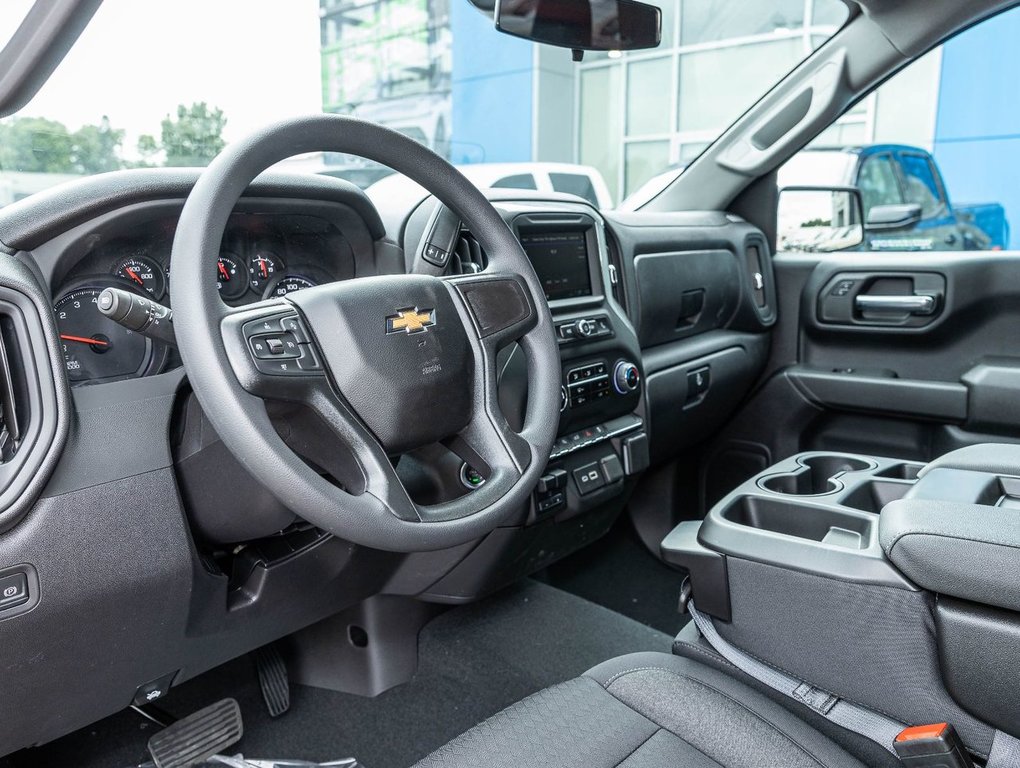 2024 Chevrolet Silverado 1500 in St-Jérôme, Quebec - 13 - w1024h768px