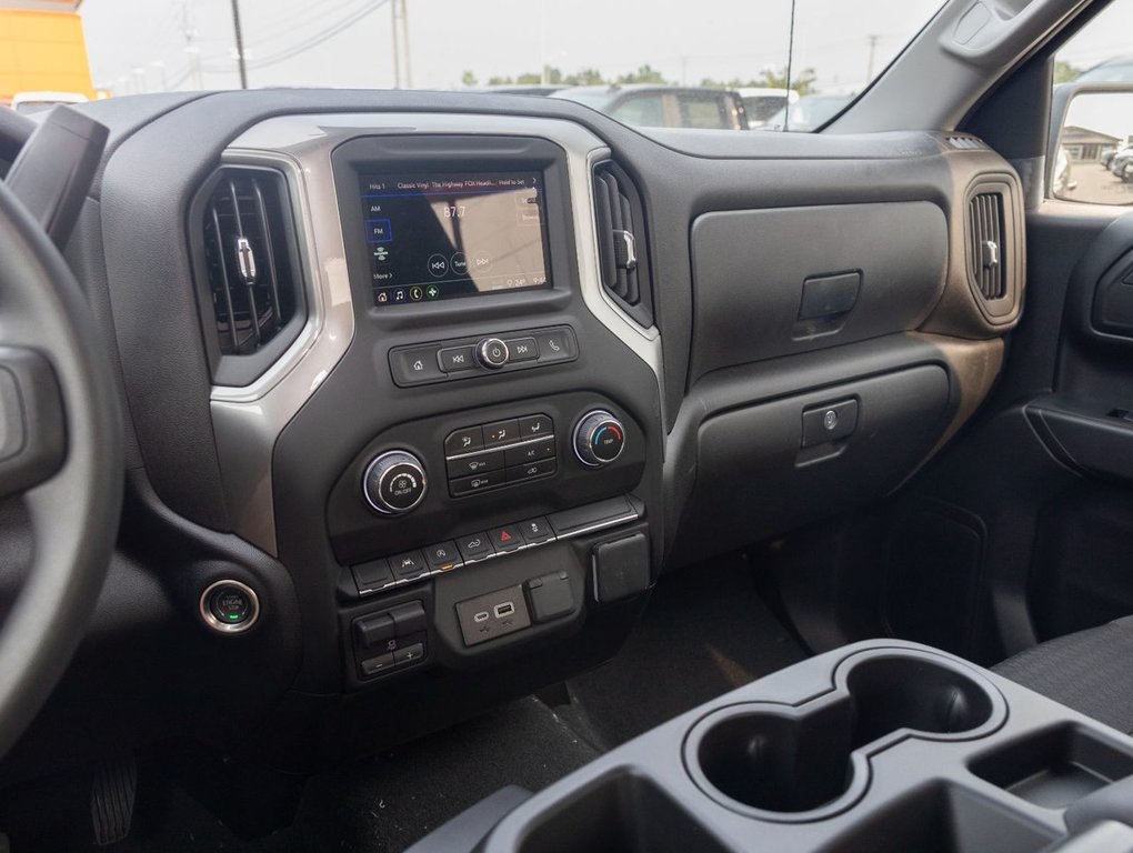 Chevrolet Silverado 1500  2024 à St-Jérôme, Québec - 18 - w1024h768px