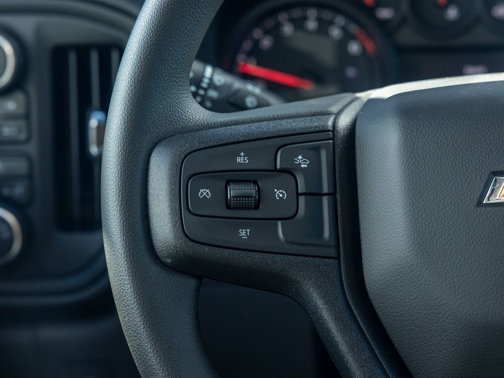 2024 Chevrolet Silverado 1500 in St-Jérôme, Quebec - 15 - w1024h768px