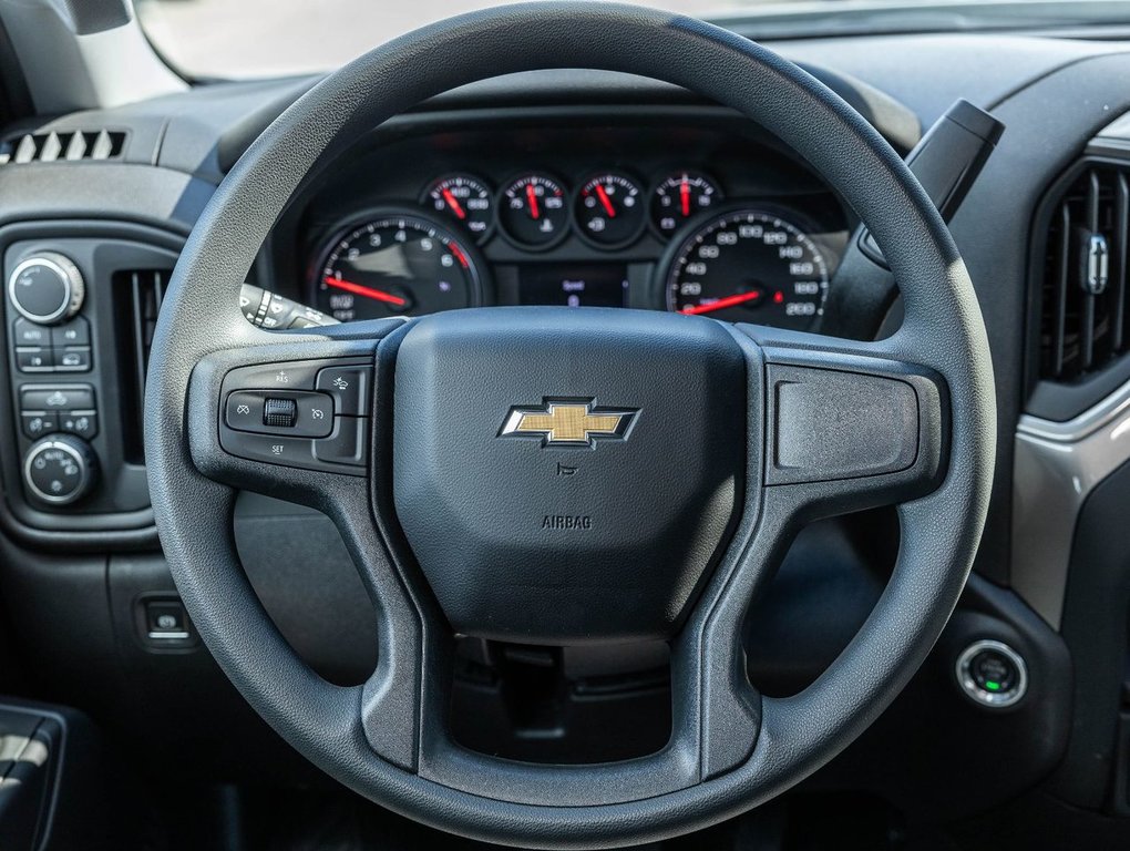 Chevrolet Silverado 1500  2024 à St-Jérôme, Québec - 15 - w1024h768px