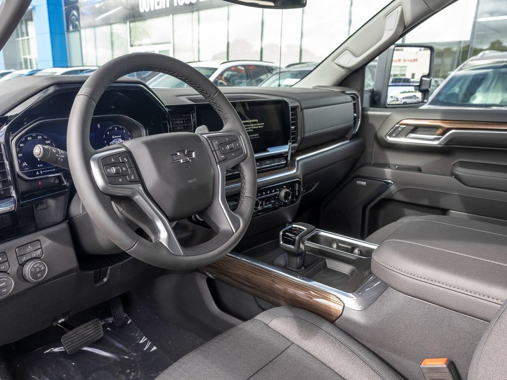 2024 Chevrolet Silverado 1500 in St-Jérôme, Quebec - 15 - w1024h768px