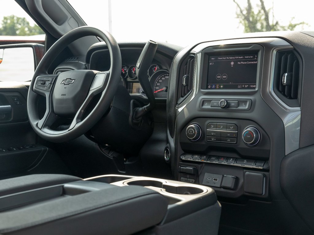 Chevrolet Silverado 1500  2024 à St-Jérôme, Québec - 29 - w1024h768px