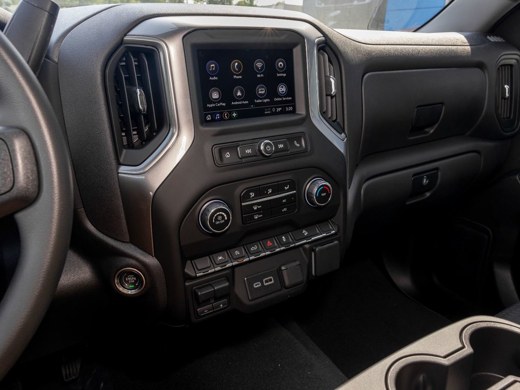 2024 Chevrolet Silverado 1500 in St-Jérôme, Quebec - 22 - w1024h768px