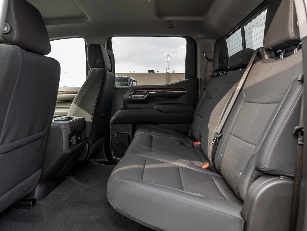 2024 Chevrolet Silverado 1500 in St-Jérôme, Quebec - 32 - w1024h768px