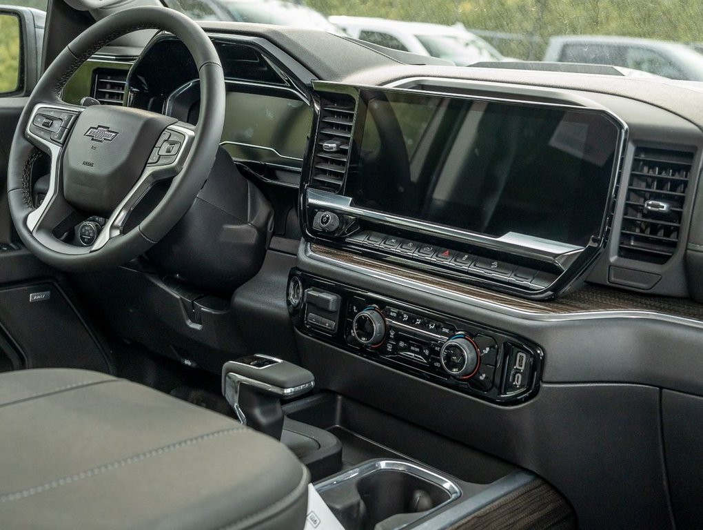 2024 Chevrolet Silverado 1500 in St-Jérôme, Quebec - 31 - w1024h768px