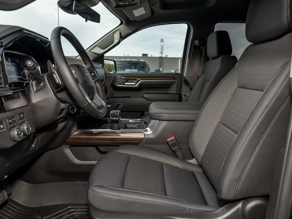 2024 Chevrolet Silverado 1500 in St-Jérôme, Quebec - 11 - w1024h768px