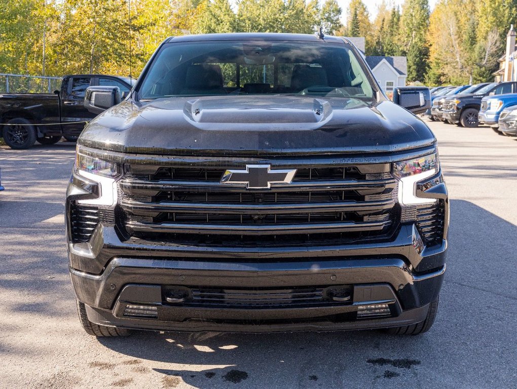 2024 Chevrolet Silverado 1500 in St-Jérôme, Quebec - 2 - w1024h768px