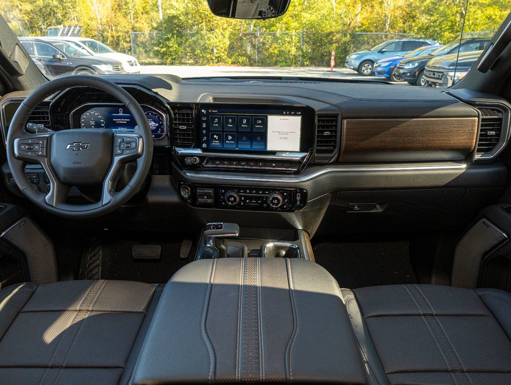 2024 Chevrolet Silverado 1500 in St-Jérôme, Quebec - 4 - w1024h768px