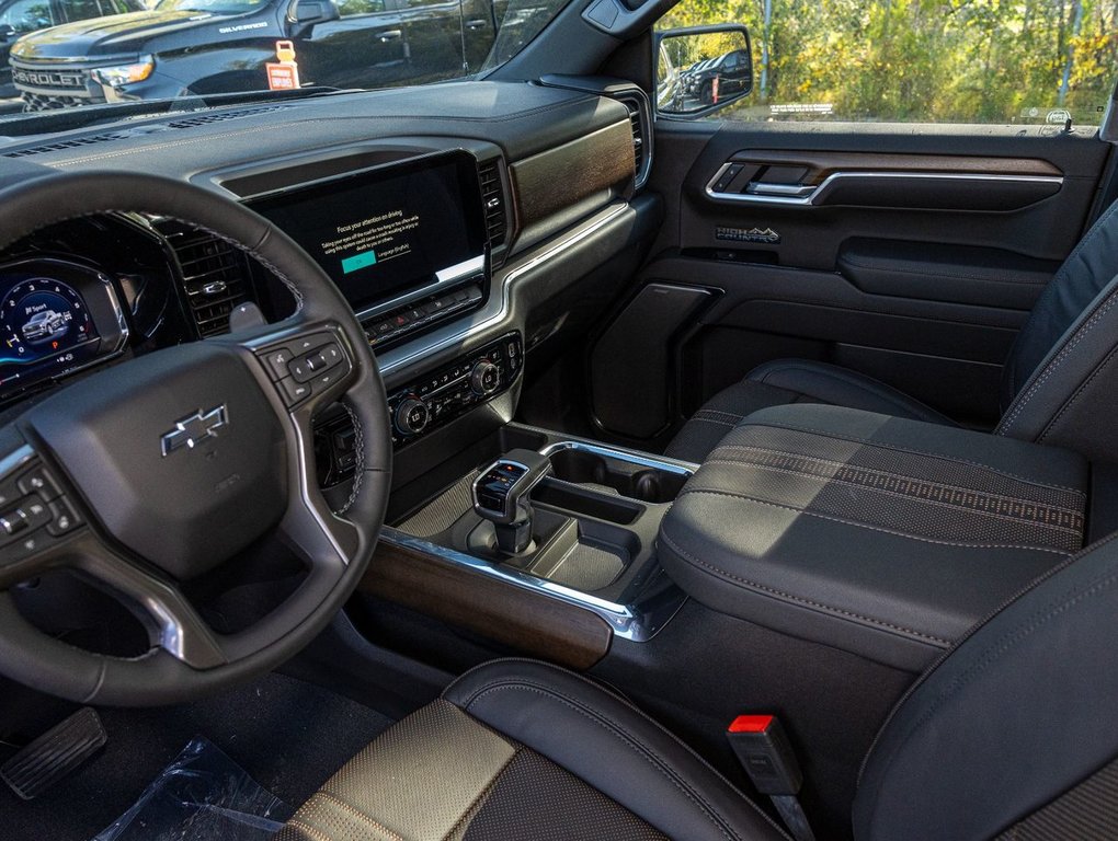 2024 Chevrolet Silverado 1500 in St-Jérôme, Quebec - 13 - w1024h768px