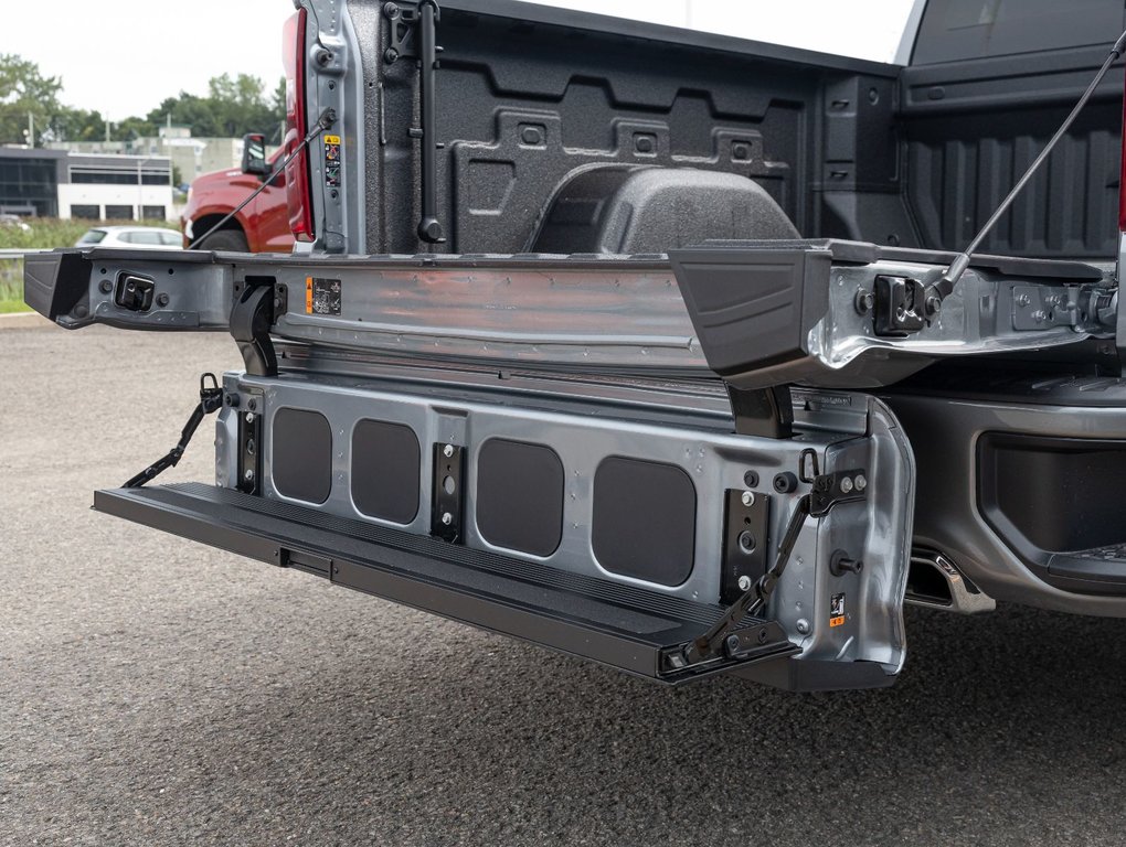 2024 Chevrolet Silverado 1500 in St-Jérôme, Quebec - 11 - w1024h768px