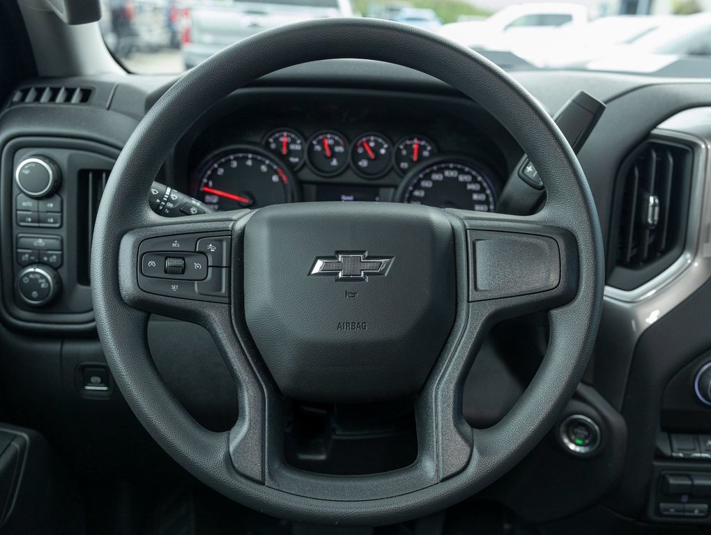 2024 Chevrolet Silverado 1500 in St-Jérôme, Quebec - 16 - w1024h768px