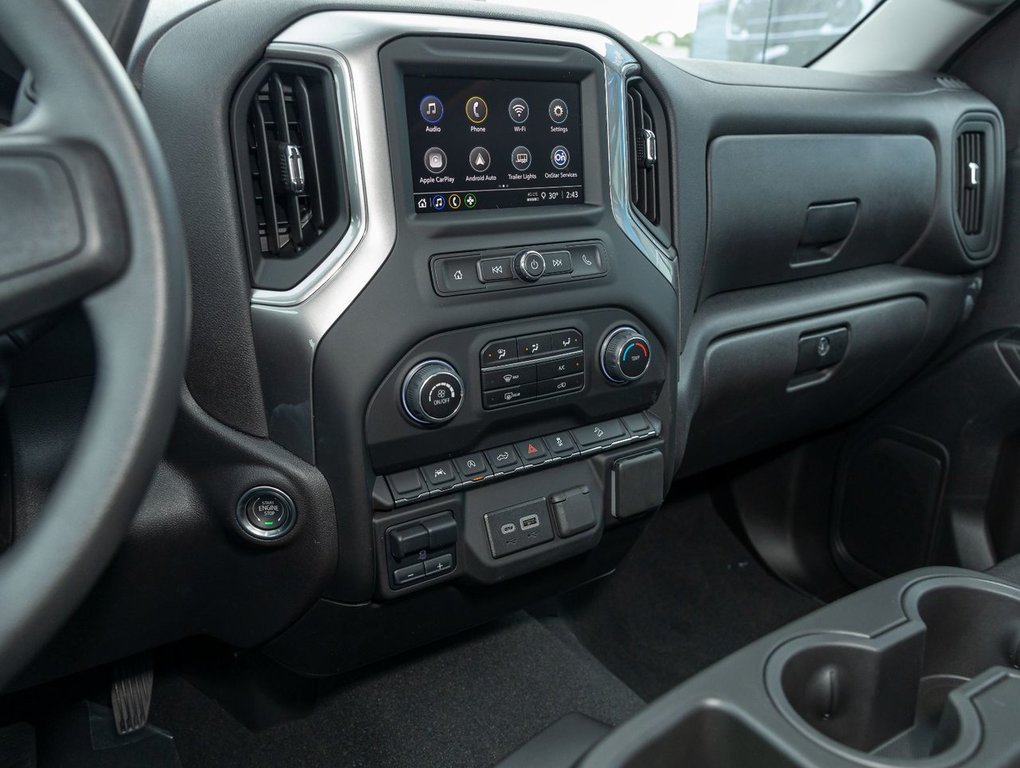 2024 Chevrolet Silverado 1500 in St-Jérôme, Quebec - 22 - w1024h768px