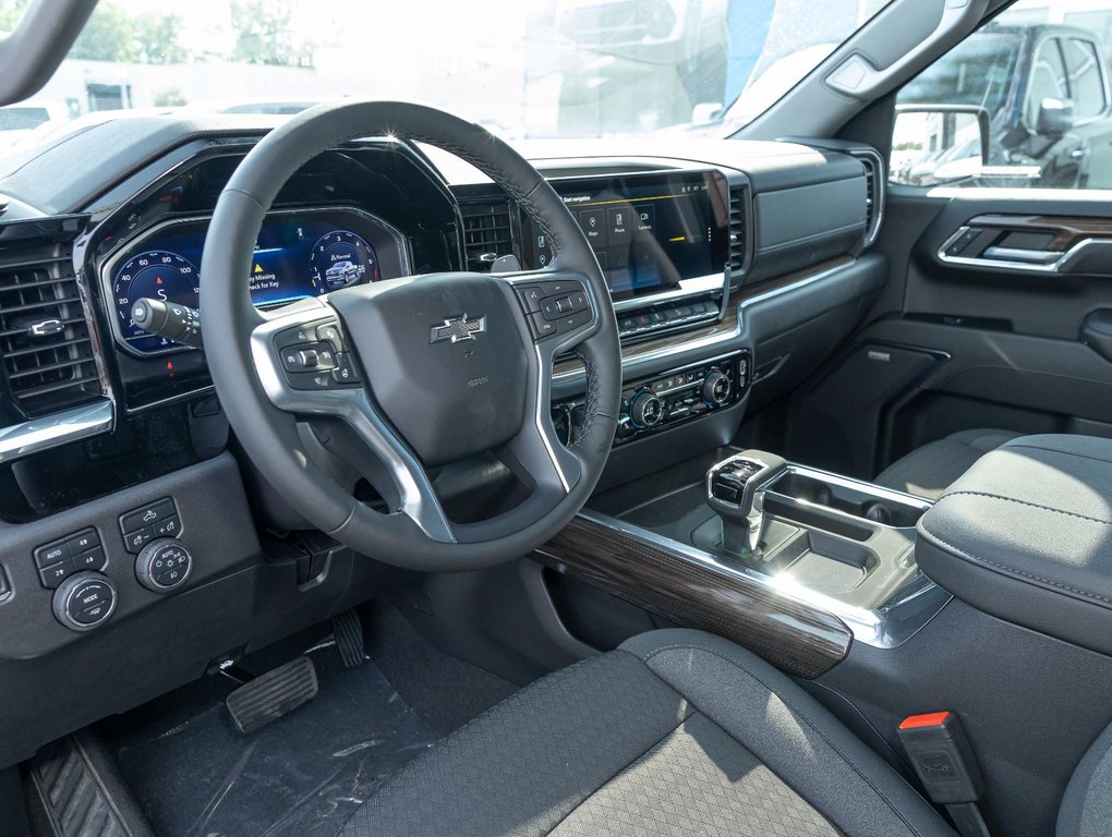 2024 Chevrolet Silverado 1500 in St-Jérôme, Quebec - 15 - w1024h768px