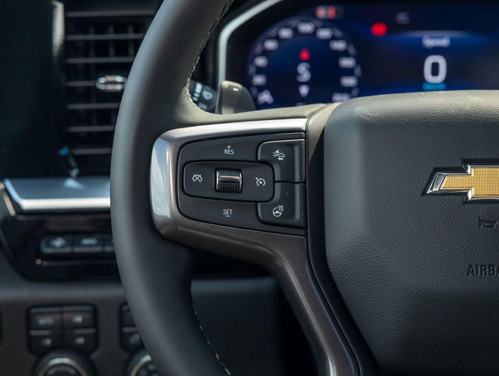 2024 Chevrolet Silverado 1500 in St-Jérôme, Quebec - 18 - w1024h768px