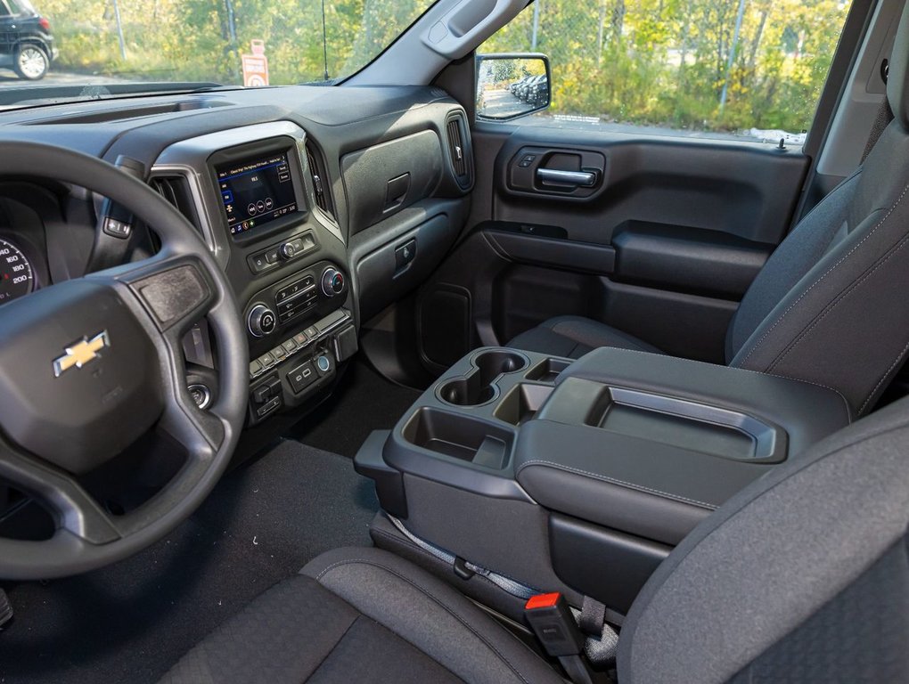 Chevrolet Silverado 1500  2024 à St-Jérôme, Québec - 13 - w1024h768px