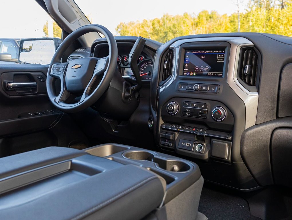 Chevrolet Silverado 1500  2024 à St-Jérôme, Québec - 27 - w1024h768px