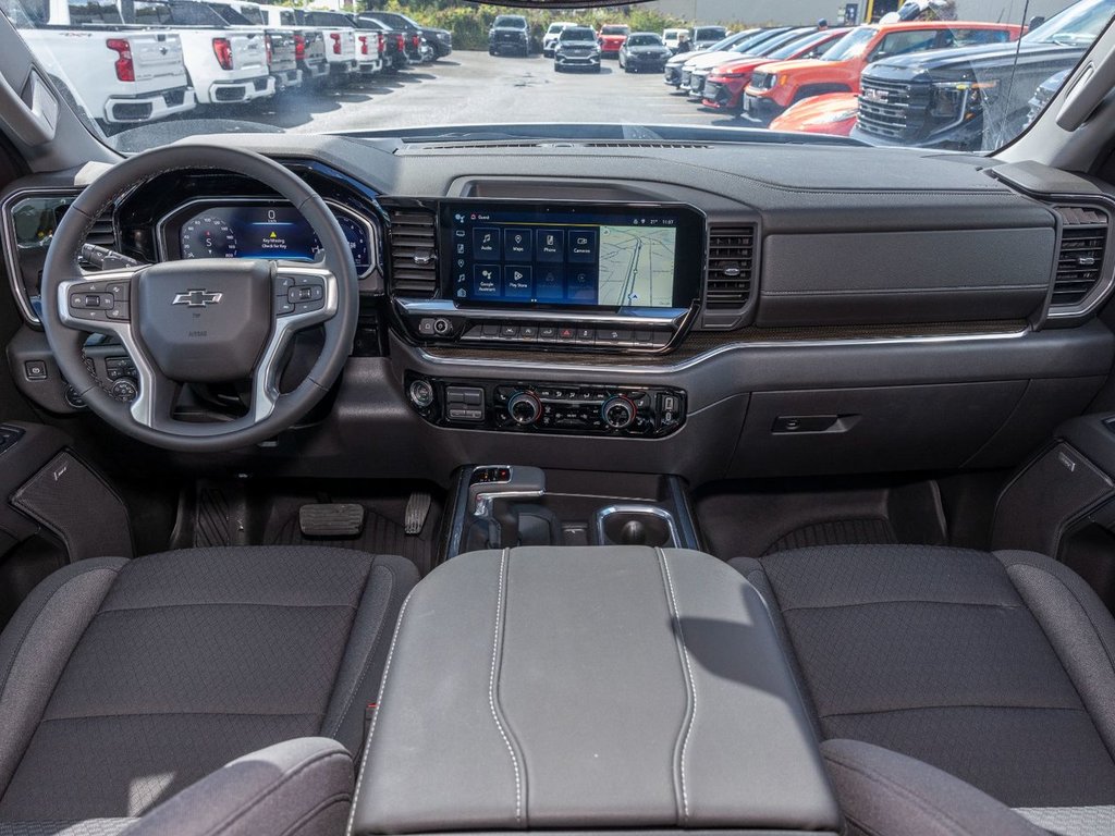 2024 Chevrolet Silverado 1500 in St-Jérôme, Quebec - 4 - w1024h768px