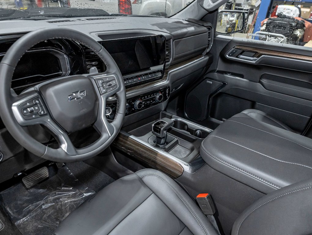 2024 Chevrolet Silverado 1500 in St-Jérôme, Quebec - 15 - w1024h768px