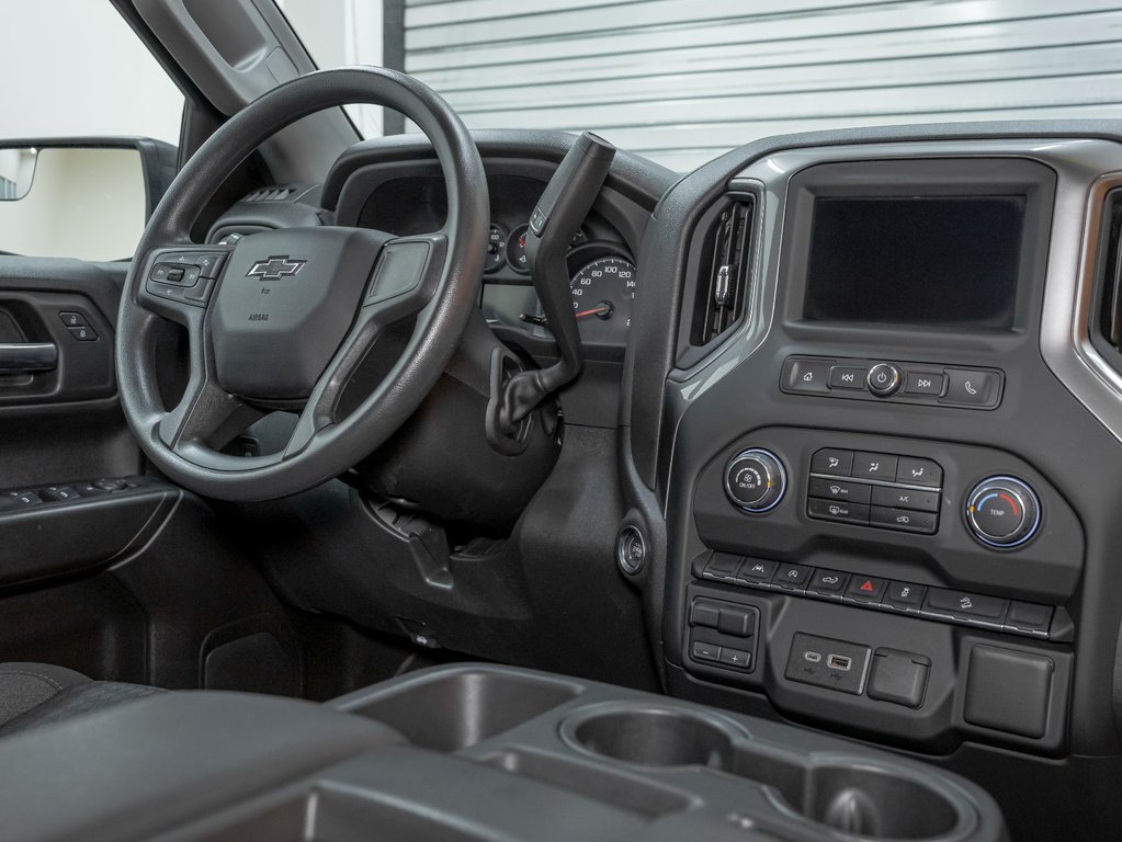 Chevrolet Silverado 1500  2024 à St-Jérôme, Québec - 27 - w1024h768px