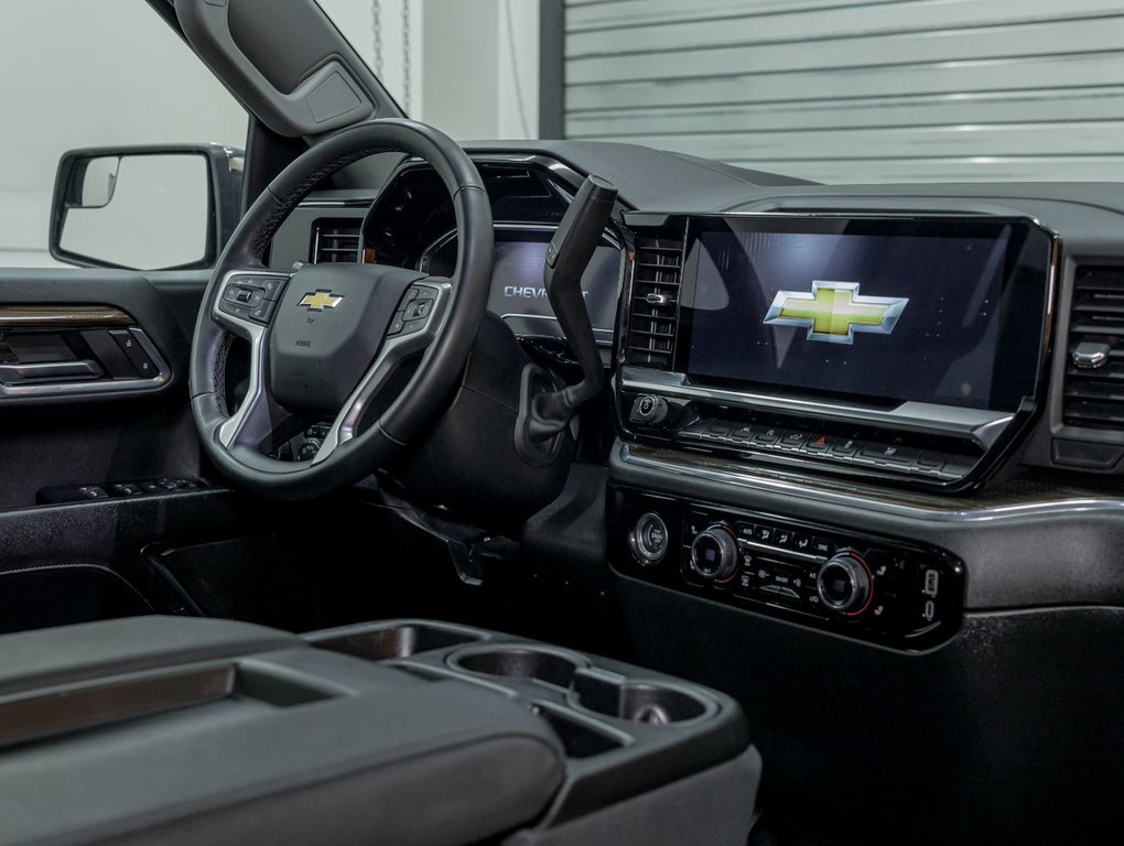 2024 Chevrolet Silverado 1500 in St-Jérôme, Quebec - 30 - w1024h768px