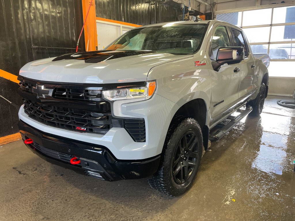 2024 Chevrolet Silverado 1500 in St-Jérôme, Quebec - 1 - w1024h768px