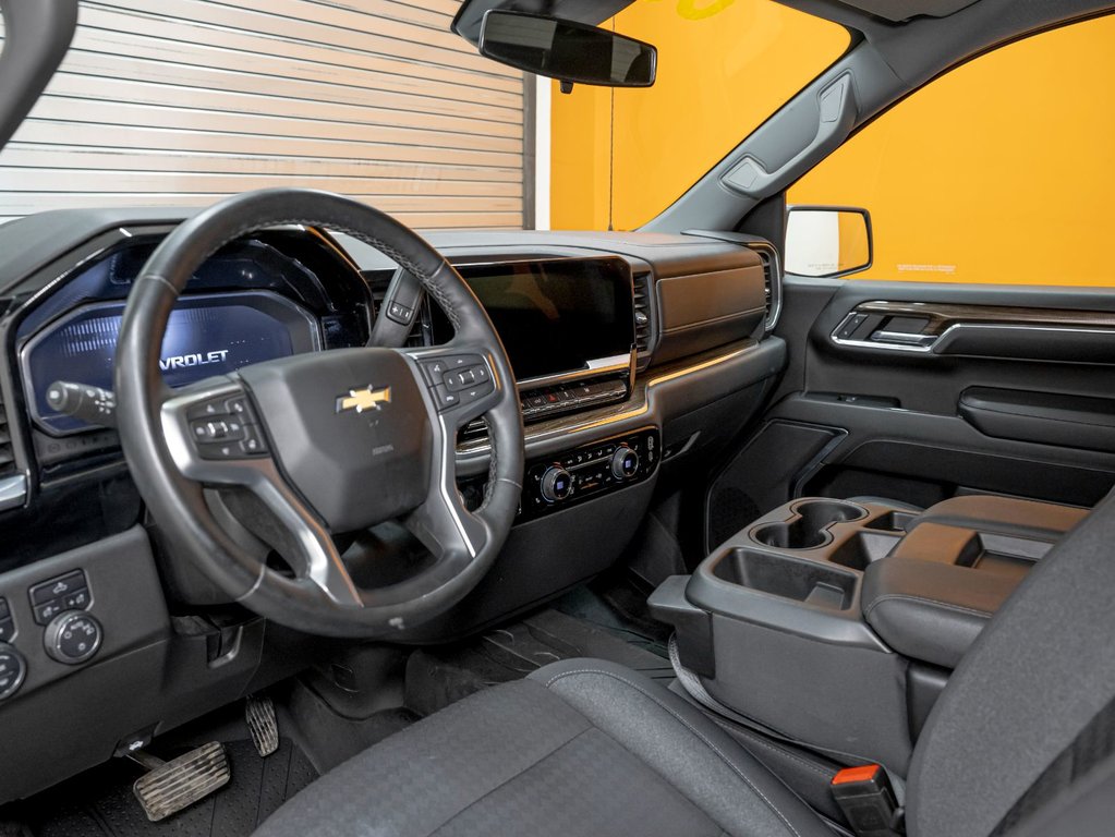 Chevrolet Silverado 1500  2024 à St-Jérôme, Québec - 2 - w1024h768px
