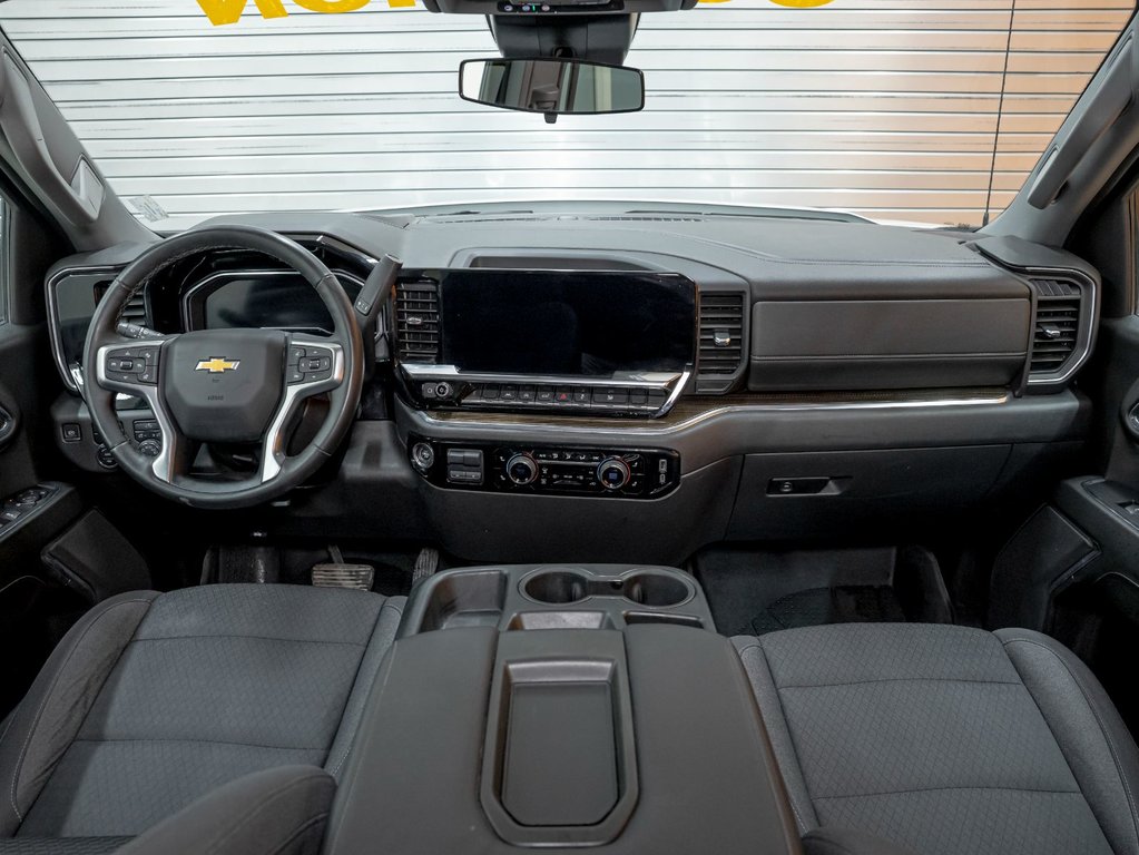 Chevrolet Silverado 1500  2024 à St-Jérôme, Québec - 11 - w1024h768px