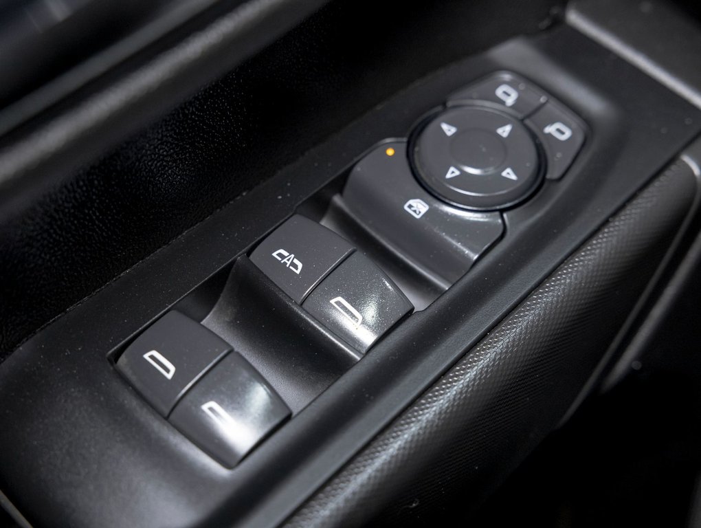 2024 Chevrolet Silverado 1500 in St-Jérôme, Quebec - 24 - w1024h768px