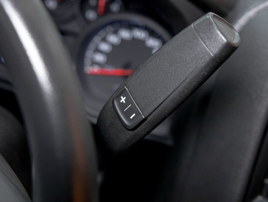 2024 Chevrolet Silverado 1500 in St-Jérôme, Quebec - 21 - w1024h768px